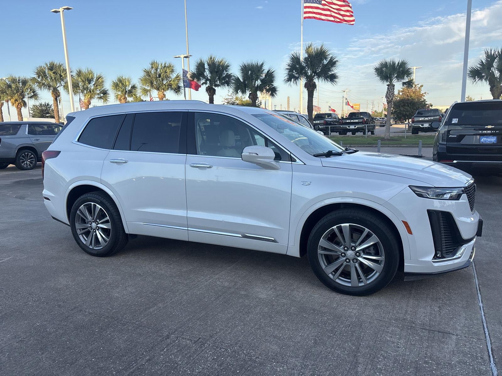 2022 Cadillac XT6 Premium Luxury