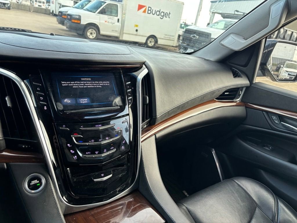 2018 Cadillac Escalade Luxury