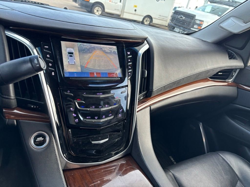 2018 Cadillac Escalade Luxury