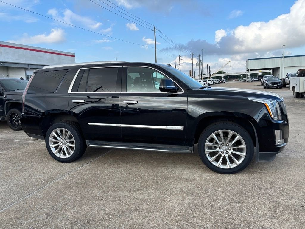 2018 Cadillac Escalade Luxury