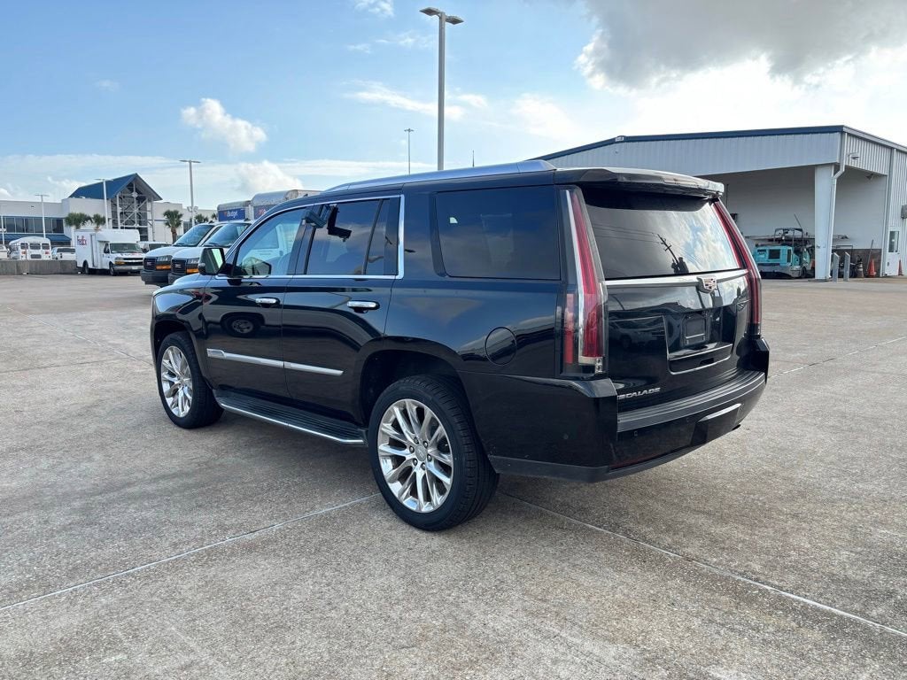 2018 Cadillac Escalade Luxury