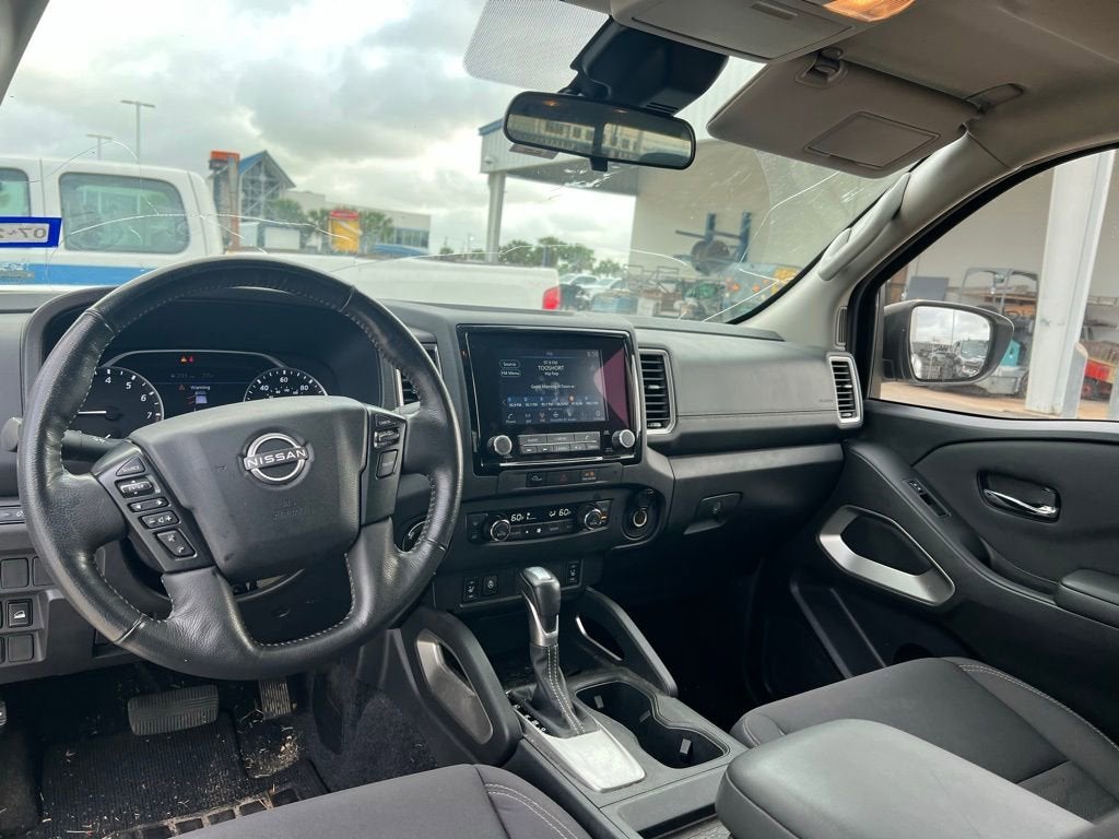 2023 Nissan Frontier SV