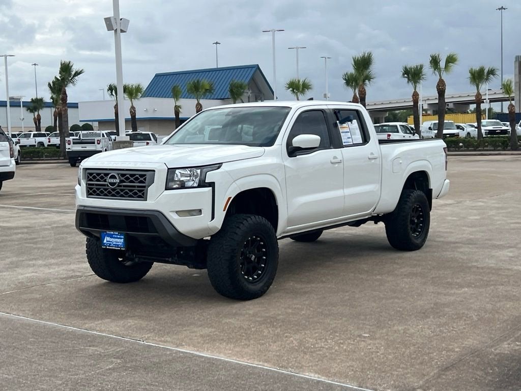 2023 Nissan Frontier SV