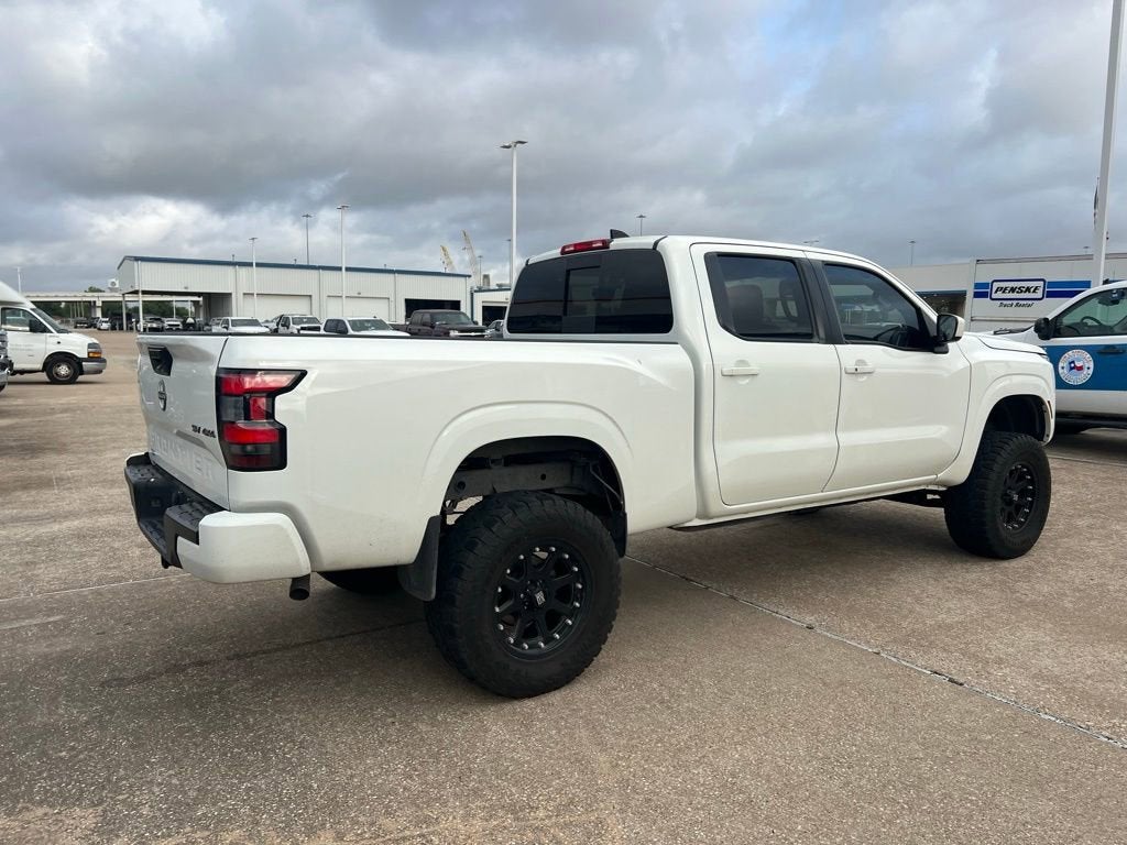 2023 Nissan Frontier SV