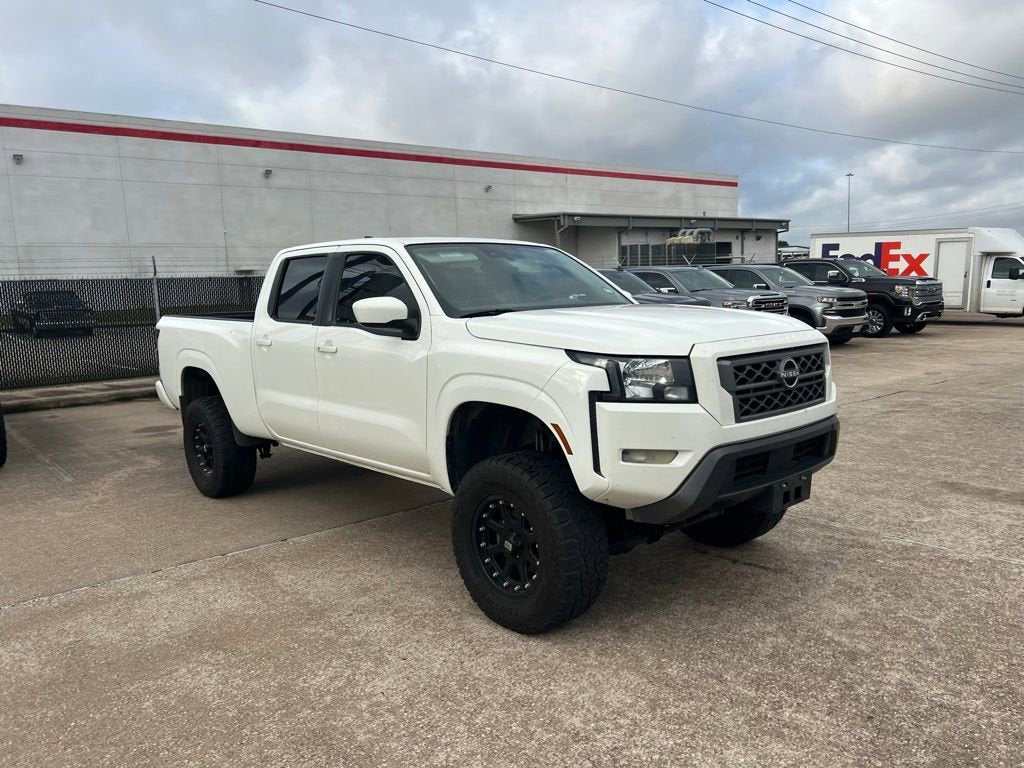 2023 Nissan Frontier SV