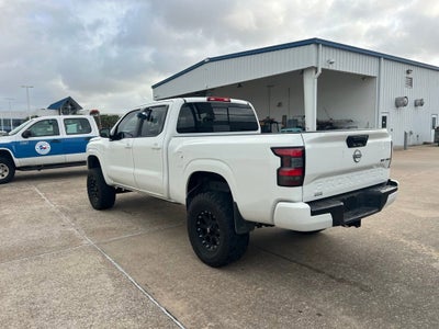 2023 Nissan Frontier SV