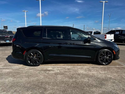 2020 Chrysler Pacifica Limited