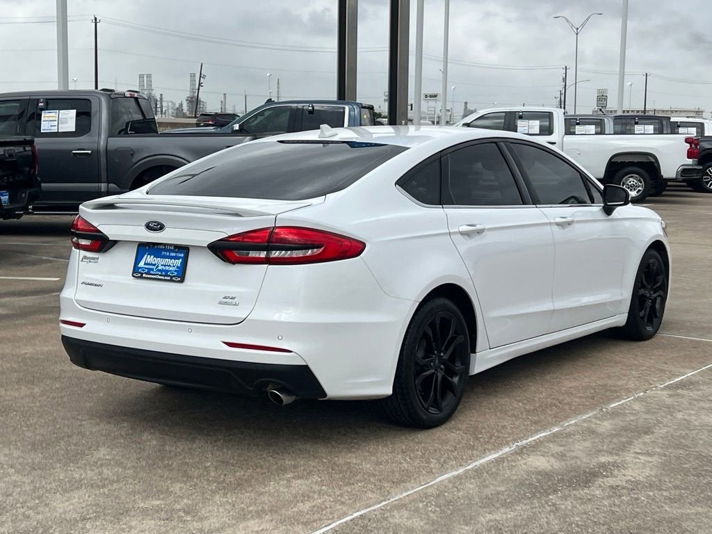 2020 Ford Fusion SE