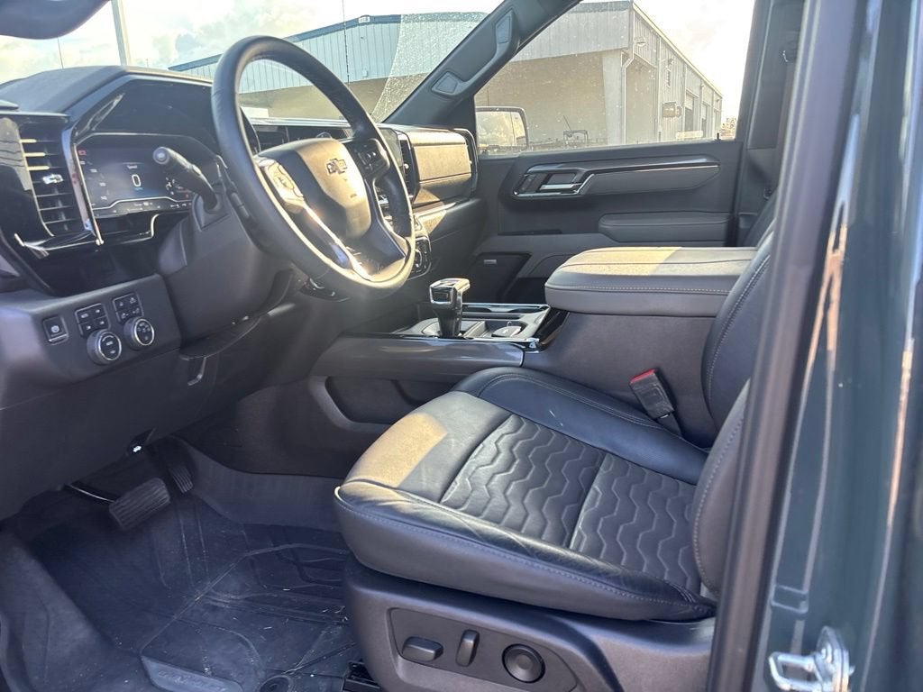 2025 Chevrolet Silverado 1500 ZR2