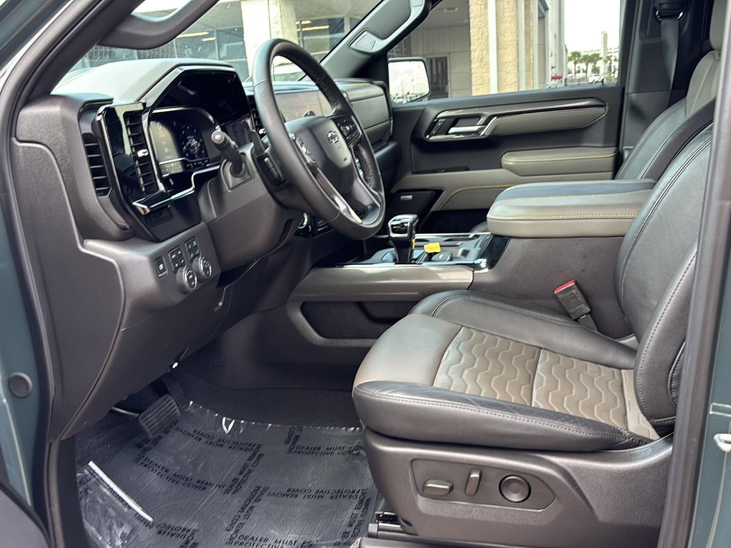 2025 Chevrolet Silverado 1500 ZR2