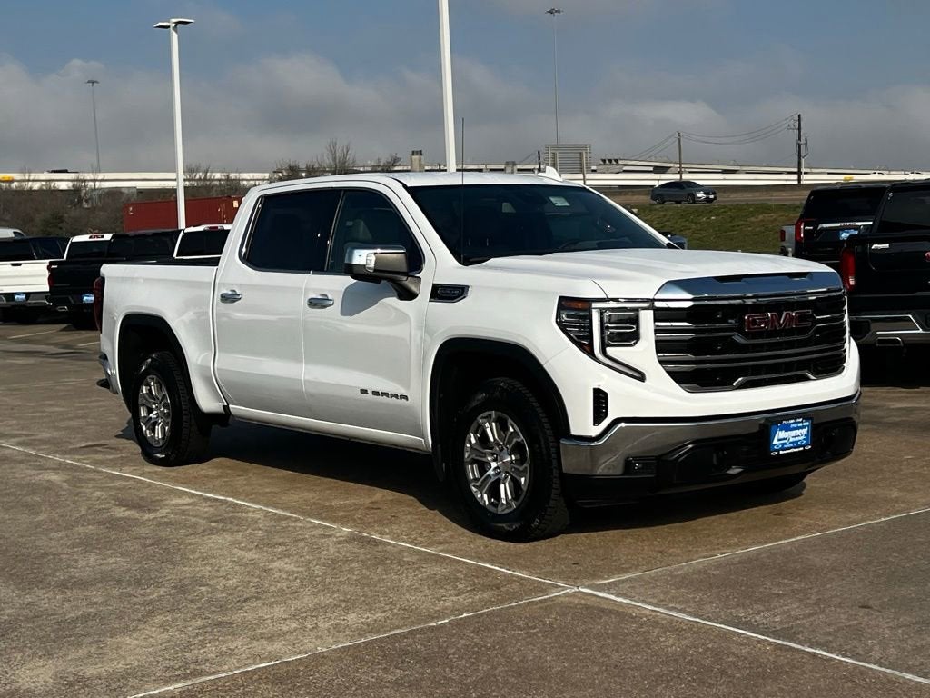 2024 GMC Sierra 1500 SLT