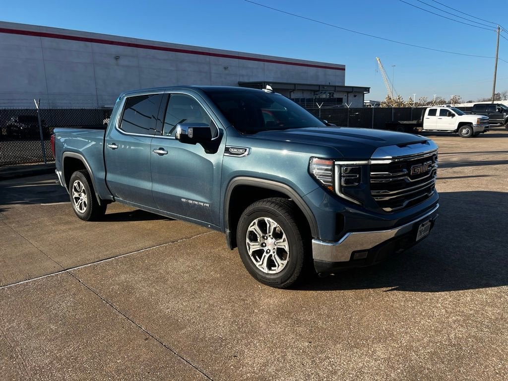 2024 GMC Sierra 1500 SLT