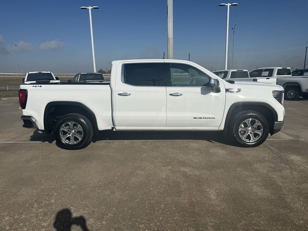 2024 GMC Sierra 1500 SLT