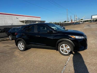 2024 Nissan Kicks S