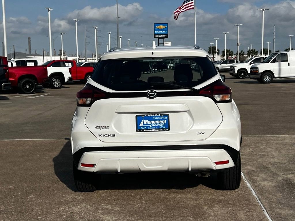 2023 Nissan Kicks SV