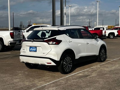 2023 Nissan Kicks SV