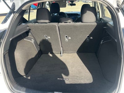 2023 Nissan Kicks SV