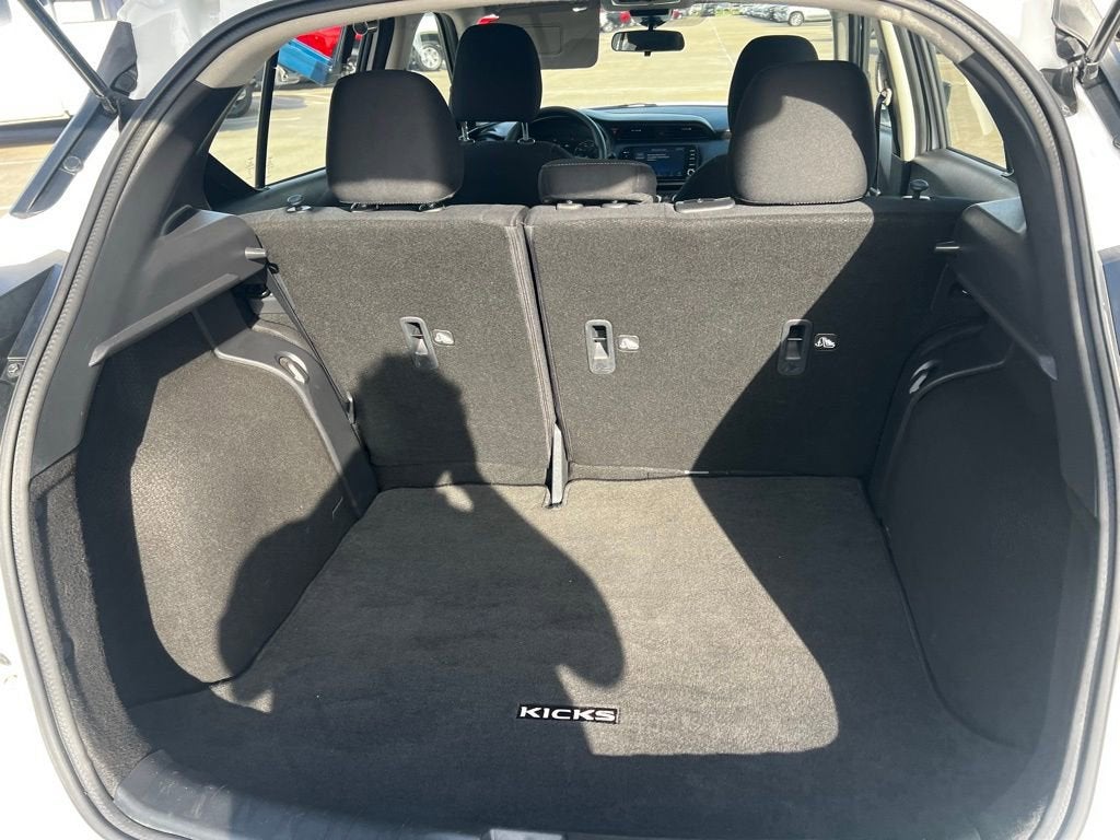 2023 Nissan Kicks SV