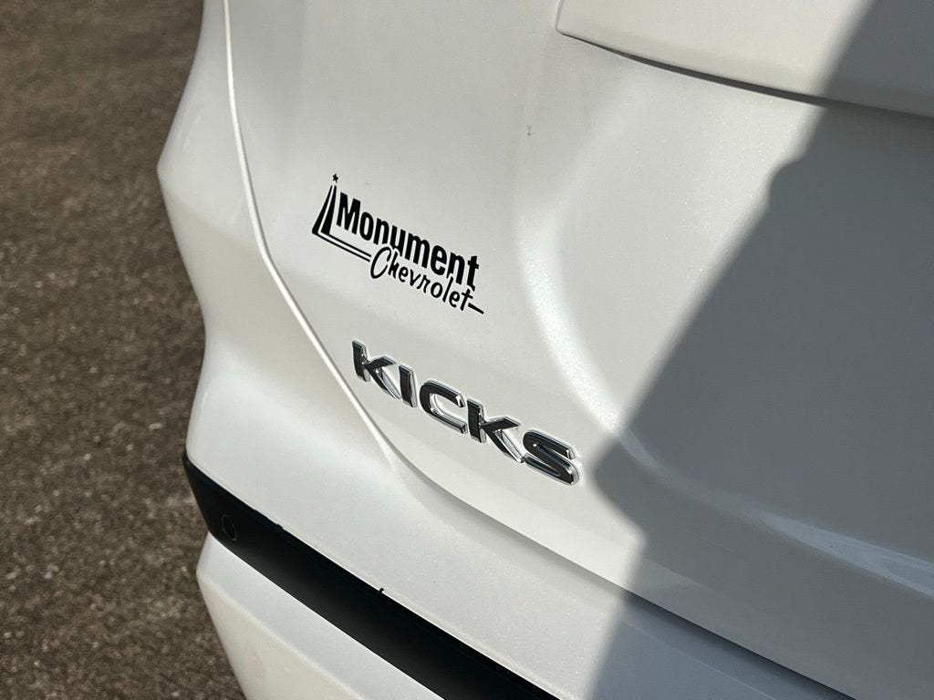 2023 Nissan Kicks SV