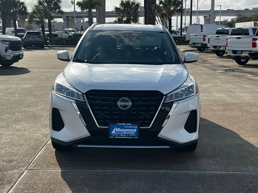 2023 Nissan Kicks SV