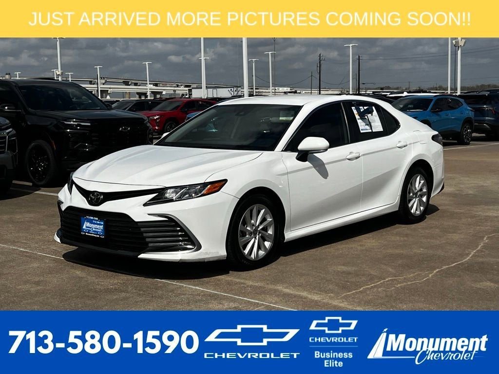 2022 Toyota Camry LE