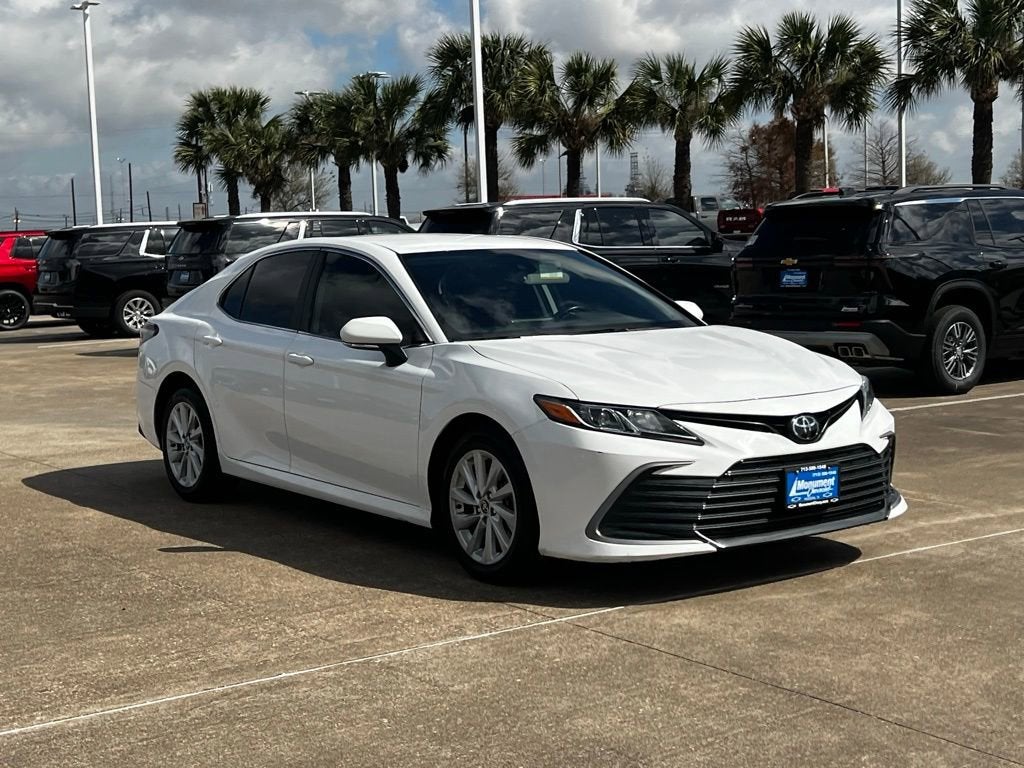 2022 Toyota Camry LE