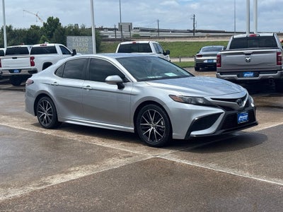2024 Toyota Camry SE