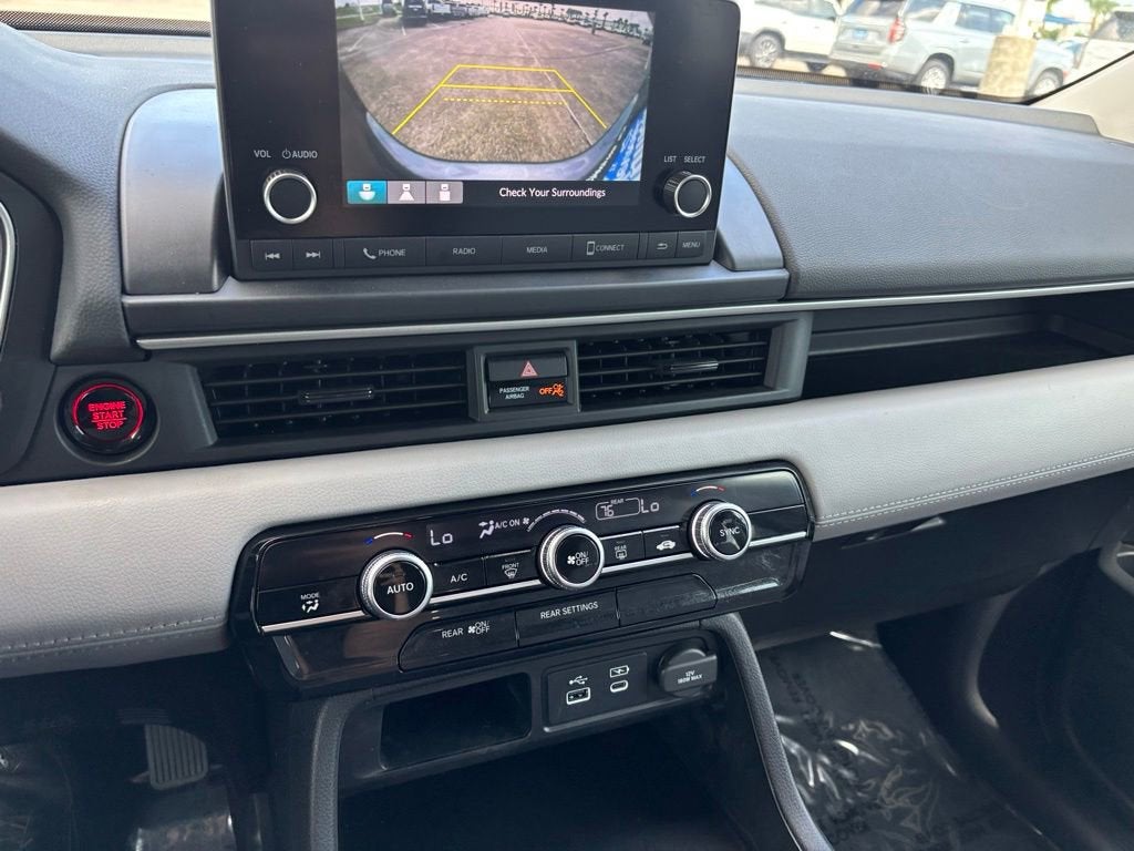 2023 Honda Pilot LX