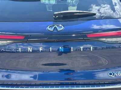 2023 INFINITI QX60 LUXE