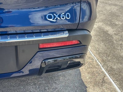 2023 INFINITI QX60 LUXE