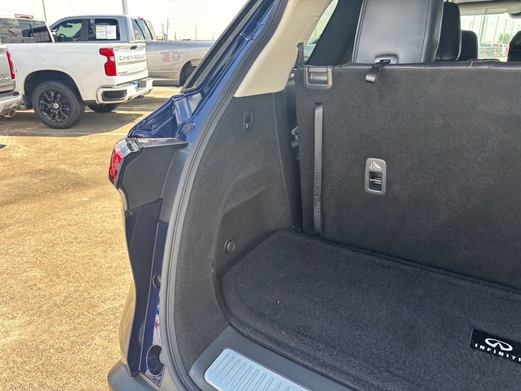 2023 INFINITI QX60 LUXE