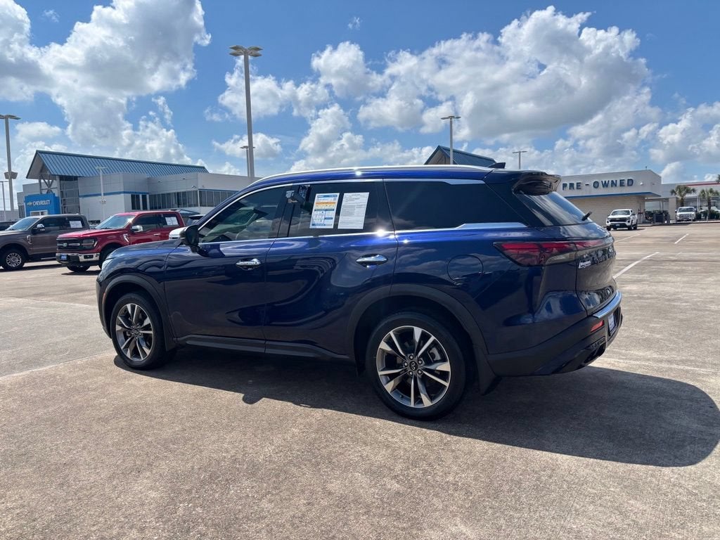2023 INFINITI QX60 LUXE