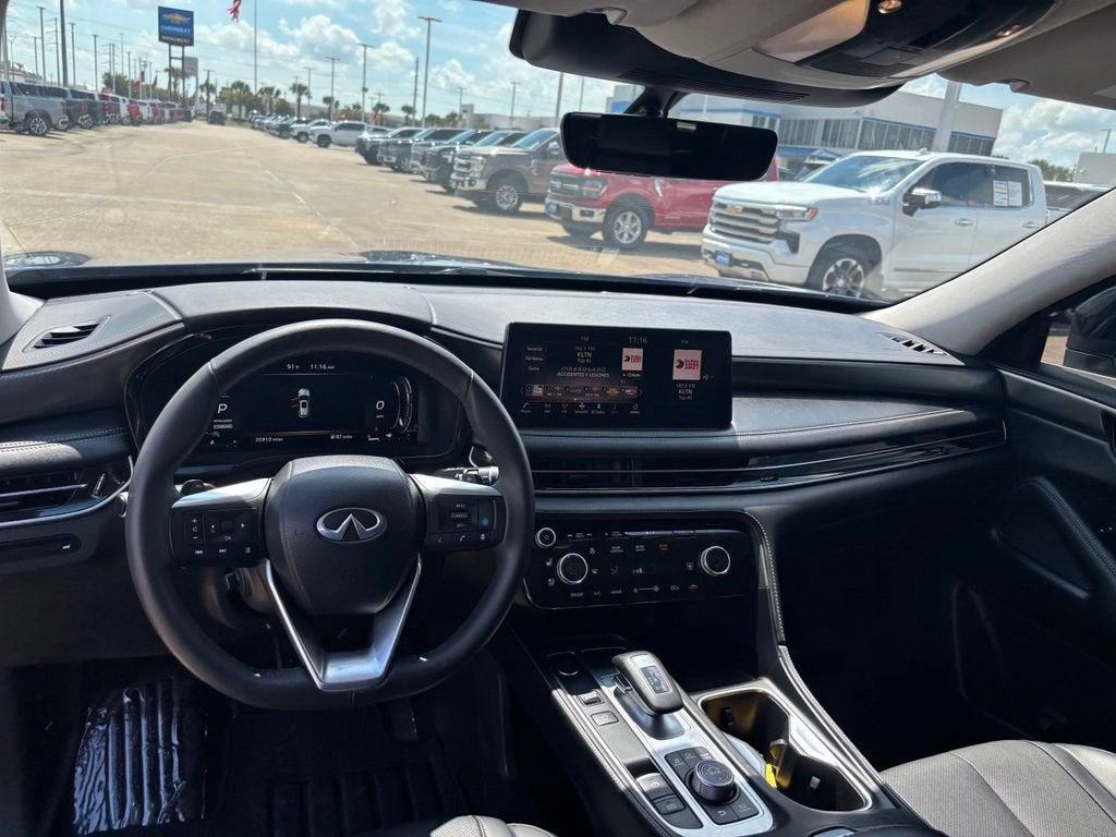 2023 INFINITI QX60 LUXE