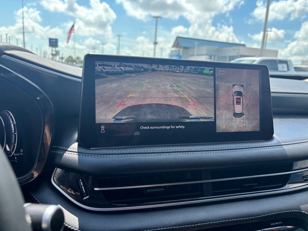 2023 INFINITI QX60 LUXE