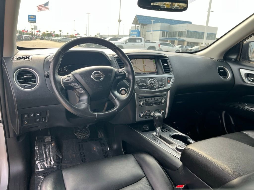 2020 Nissan Pathfinder SL