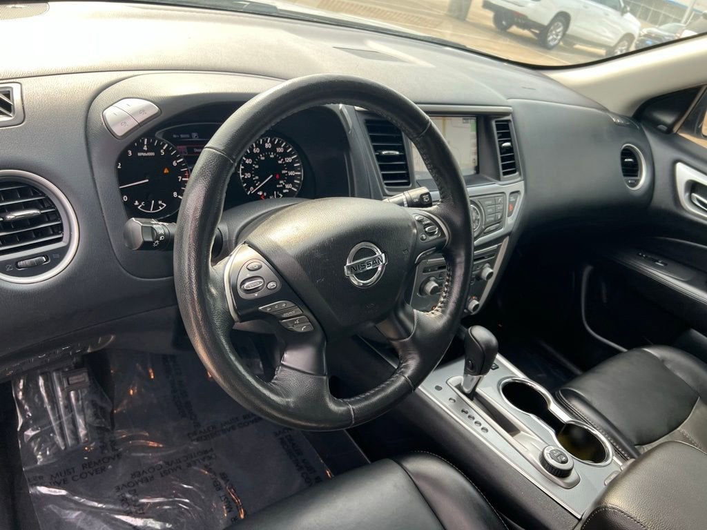 2020 Nissan Pathfinder SL