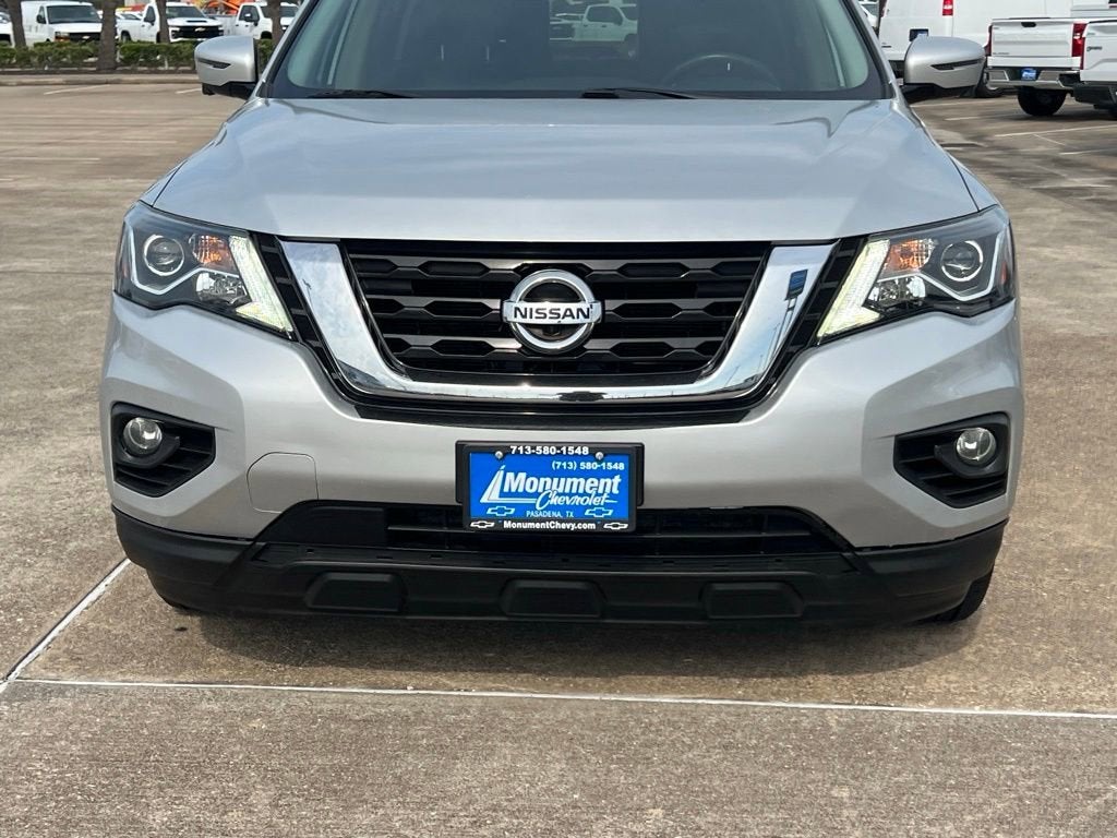2020 Nissan Pathfinder SL