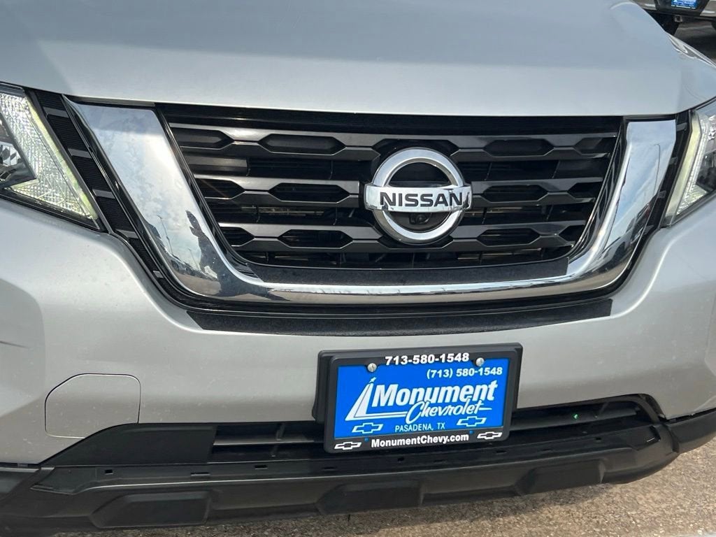 2020 Nissan Pathfinder SL