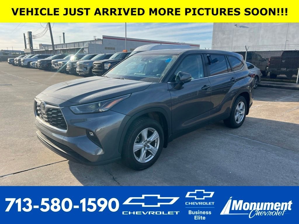 2024 Toyota Highlander LE