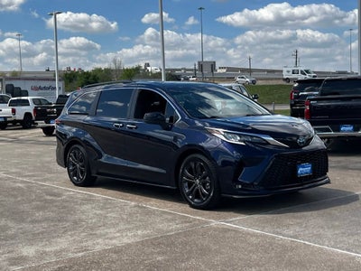 2022 Toyota Sienna XSE