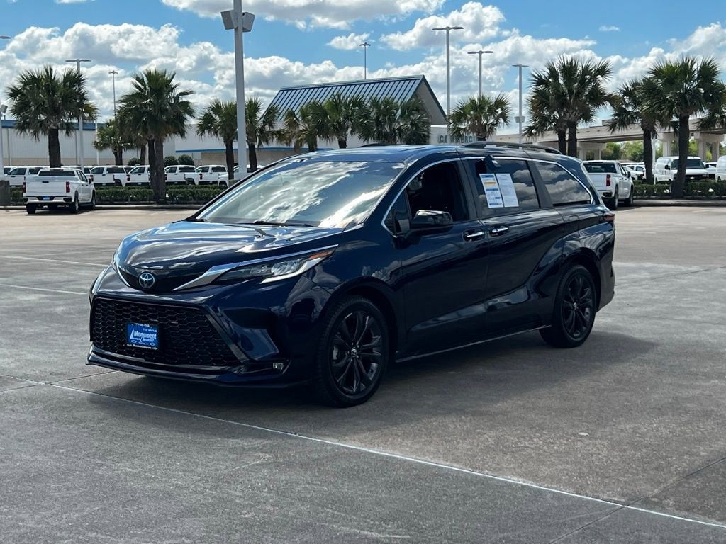 2022 Toyota Sienna XSE