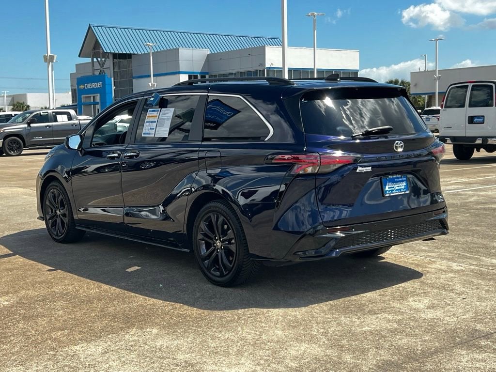 2022 Toyota Sienna XSE
