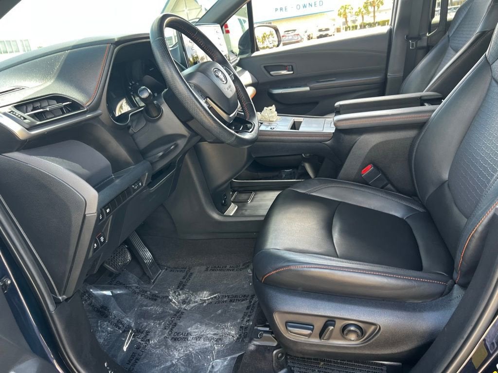 2022 Toyota Sienna XSE