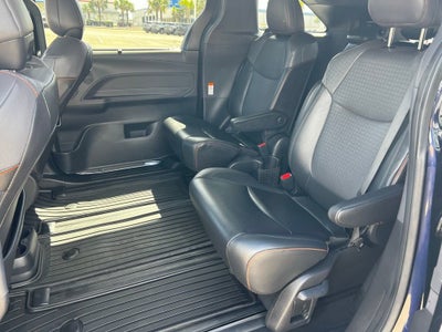 2022 Toyota Sienna XSE