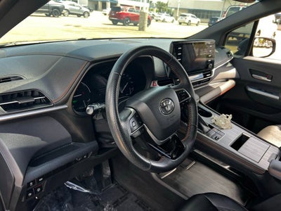 2022 Toyota Sienna XSE