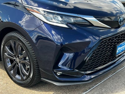 2022 Toyota Sienna XSE