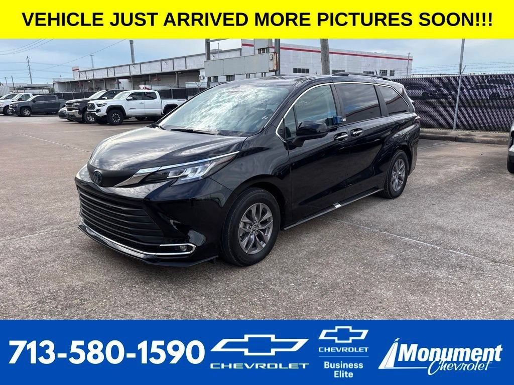 2021 Toyota Sienna XLE