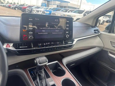 2021 Toyota Sienna XLE