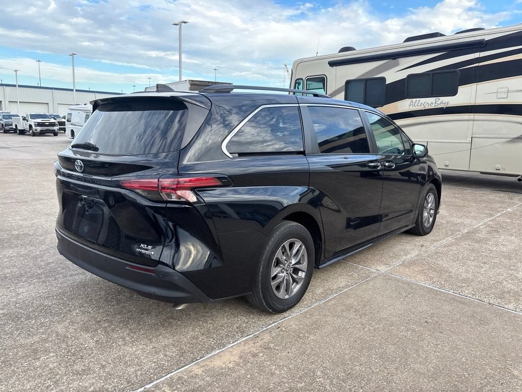 2021 Toyota Sienna XLE
