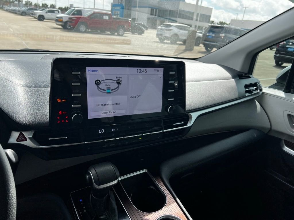 2022 Toyota Sienna XLE